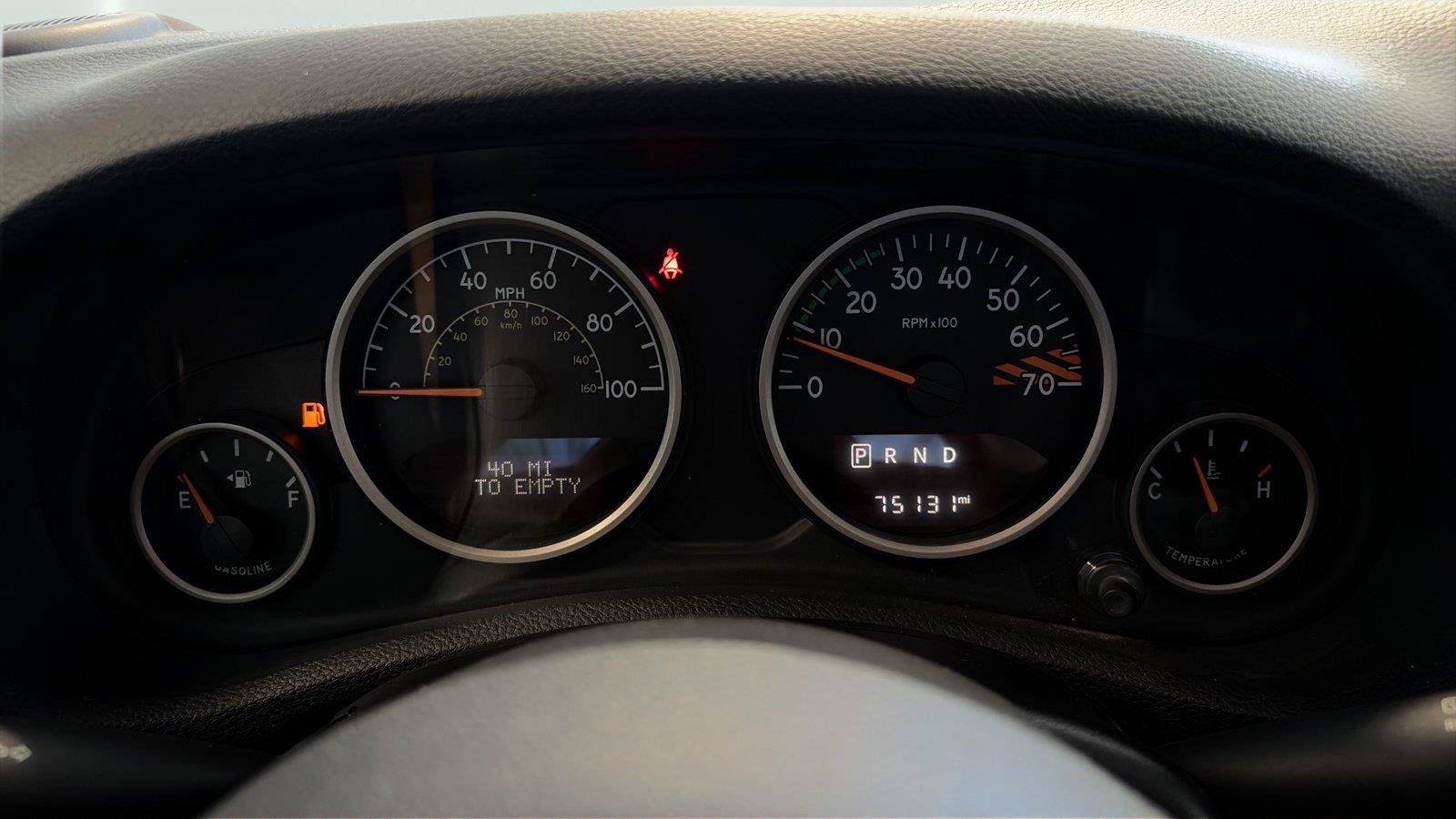 Used 2016 Jeep Wrangler Unlimited Sahara AWD/4WD image 13