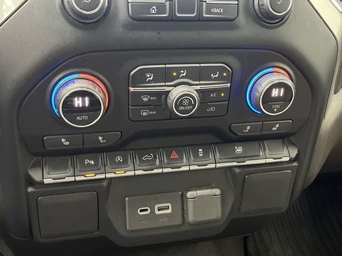 Used 2020 Chevrolet Silverado 1500 LT w/ Convenience Package image 20