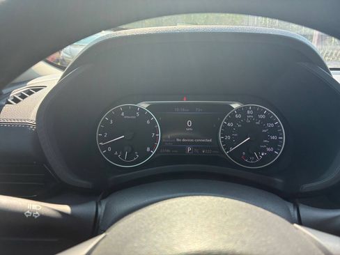 Used 2025 Nissan Sentra SV FWD image 35