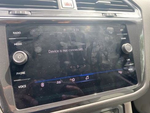 Used 2023 Volkswagen Tiguan SE FWD image 19