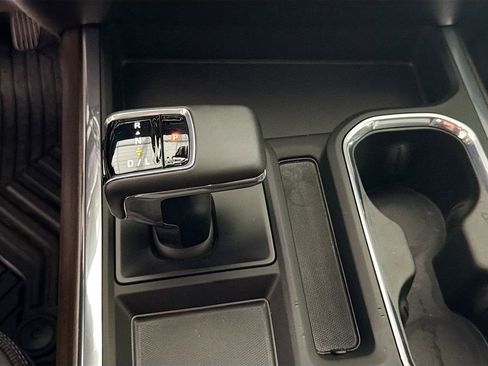 Used 2025 Chevrolet Silverado 1500 High Country w/ Technology Package image 18