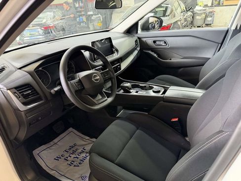Used 2026 Nissan Rogue S AWD/4WD image 11
