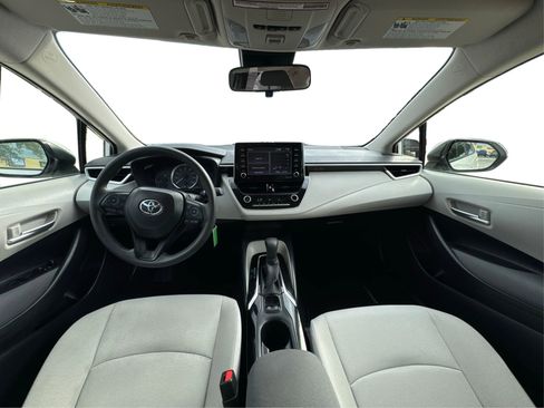 Used 2021 Toyota Corolla LE image 14