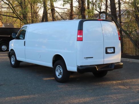 Used 2020 Chevrolet Express 2500 Extended w/ Driver Convenience Package image 4