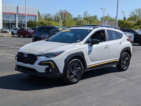 Used 2025 Subaru Crosstrek 2.5i Sport AWD/4WD image 4