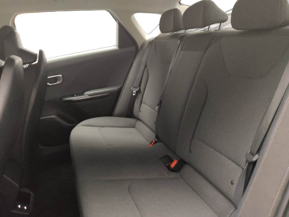 Used 2025 Kia K4 FWD image 18