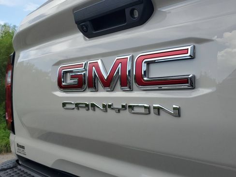 New 2026 GMC Canyon Elevation w/ Convenience Package RWD image 7
