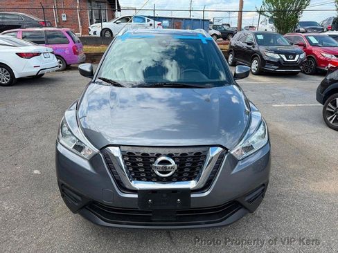 Used 2020 Nissan Kicks SV FWD image 2