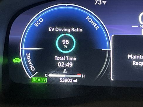 Used 2025 Toyota Camry XLE image 11