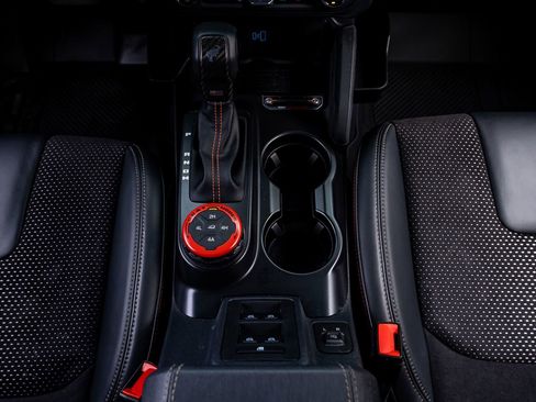 Used 2024 Ford Bronco Raptor image 28