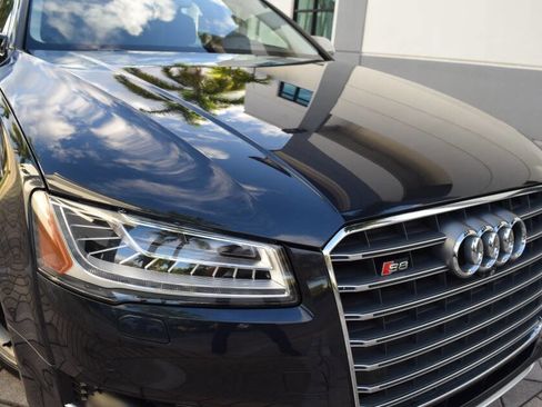 Used 2015 Audi S8 image 10