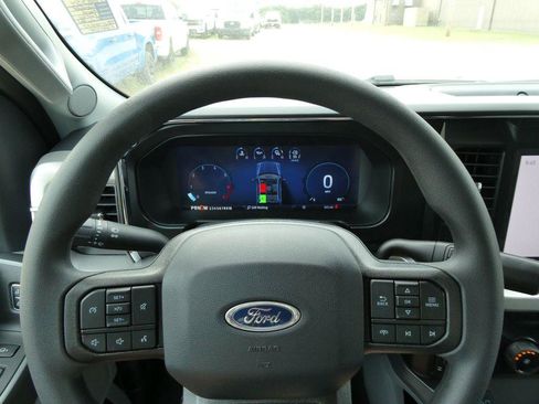 New 2026 Ford F250 XLT w/ XLT Premium Package AWD/4WD image 27