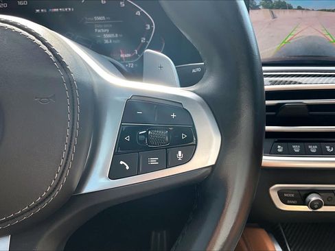 Used 2021 BMW X6 M50i AWD/4WD image 25