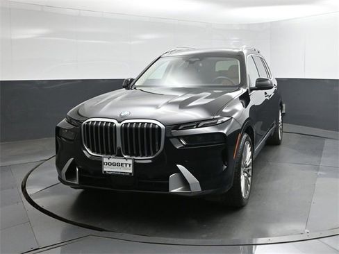 Used 2023 BMW X7 xDrive40i w/ Premium Package image 30