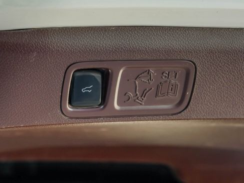 Used 2019 Lincoln Navigator Black Label w/ Cargo Package image 52