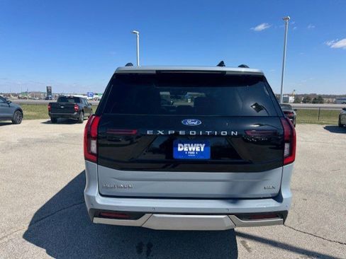Used 2025 Ford Expedition Max Platinum image 7