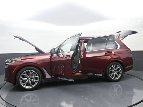 Used 2026 BMW X7 xDrive40i AWD/4WD image 43