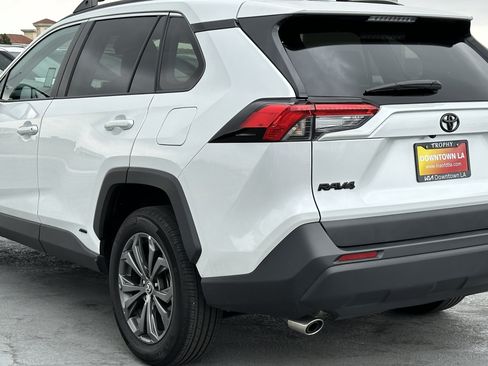Used 2025 Toyota RAV4 XLE Premium AWD/4WD image 5