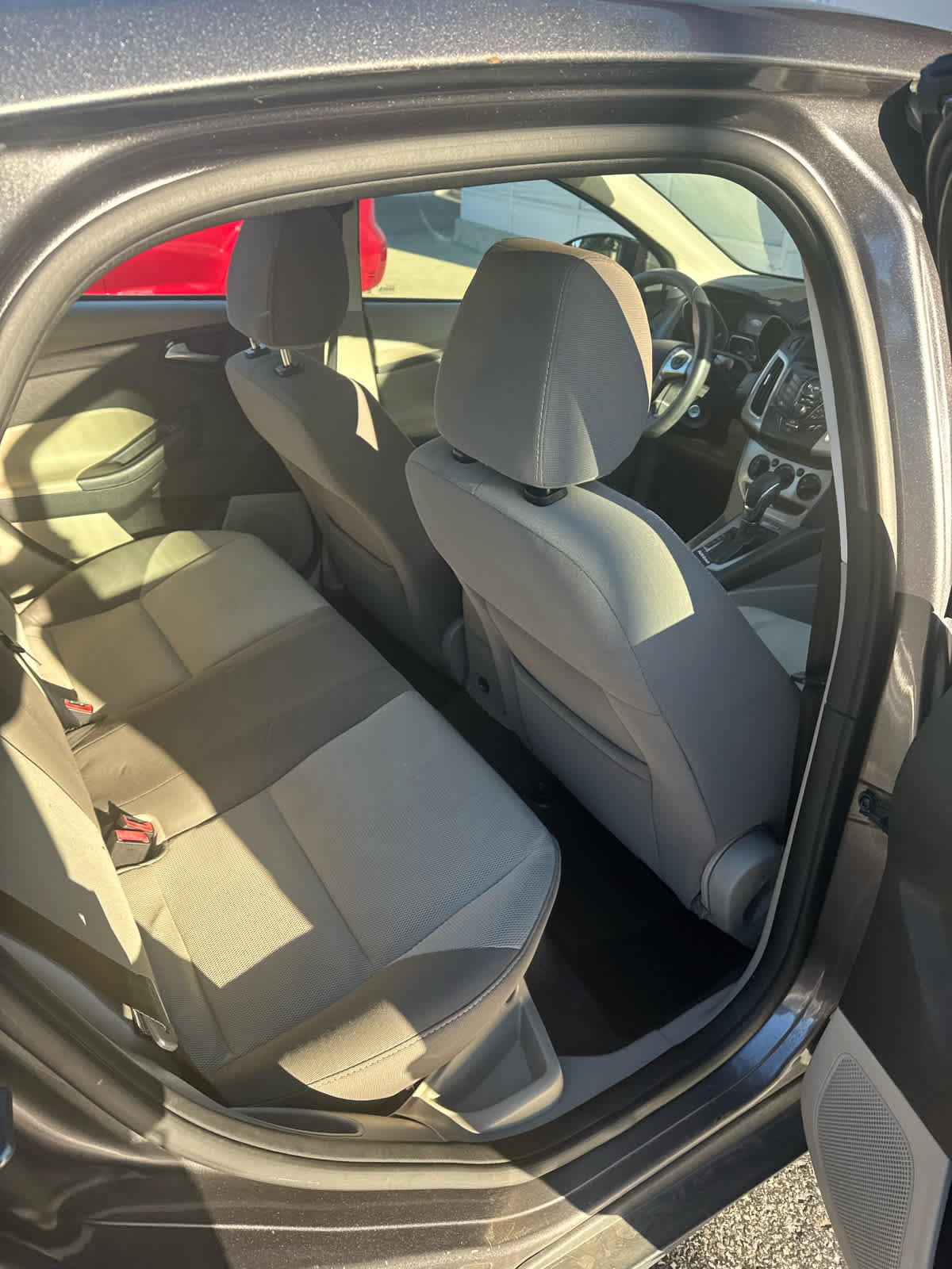 Used 2014 Ford Focus SE FWD image 26