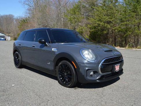 Used 2017 MINI Cooper Clubman S image 4