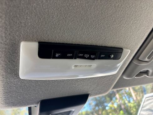 New 2025 Nissan Kicks Play S FWD image 26