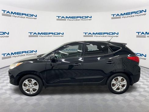 Used 2013 Hyundai Tucson GL FWD image 2