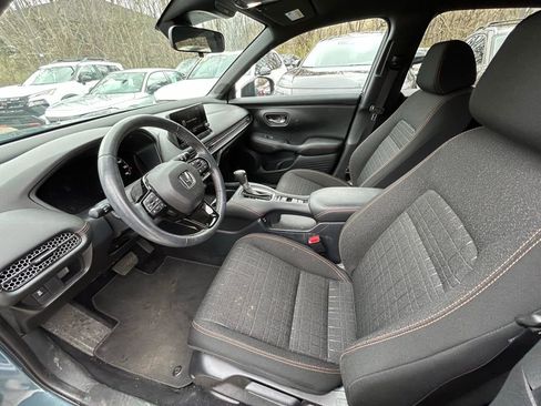 Used 2024 Honda HR-V Sport image 4