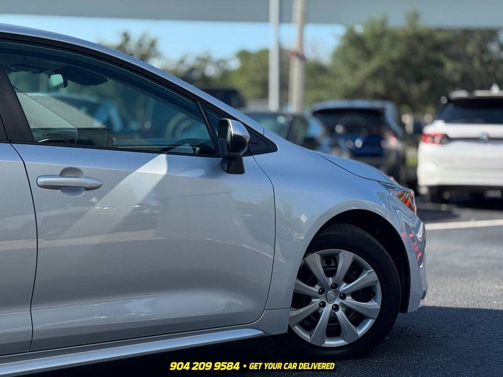 Used 2023 Toyota Corolla LE FWD image 9