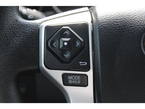 Used 2016 Toyota Tundra SR5 AWD/4WD image 18
