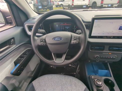 New 2025 Ford Maverick XLT image 17