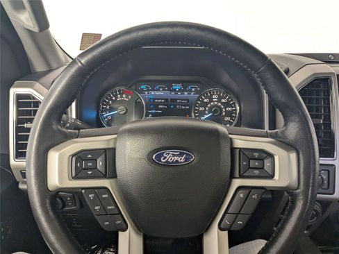 Used 2019 Ford F150 Lariat w/ Equipment Group 502A Luxury AWD/4WD image 16