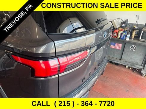 Used 2023 Toyota Sequoia TRD Pro AWD/4WD image 9