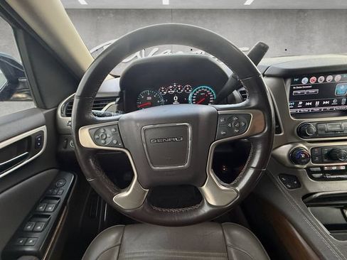 Used 2020 GMC Yukon Denali w/ Open Road Package RWD image 21
