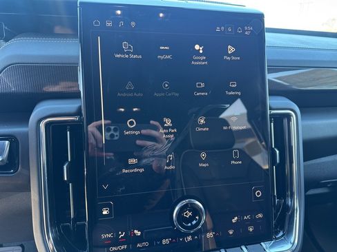 New 2026 GMC Yukon XL Elevation image 19