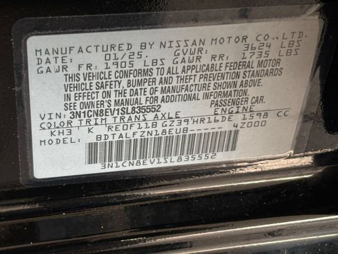 Used 2025 Nissan Versa SV FWD image 28