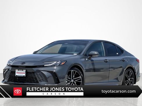 Used 2026 Toyota Camry XSE w/ Premium Plus Package FWD image 1