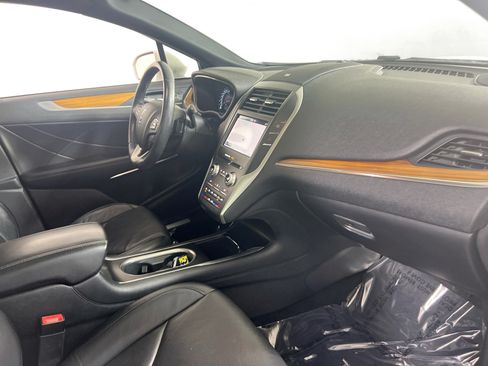 Used 2019 Lincoln MKC Reserve w/ MKC Climate Package AWD/4WD image 29
