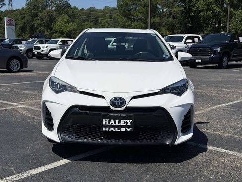 Used 2018 Toyota Corolla SE w/ SE Premium Package FWD image 24