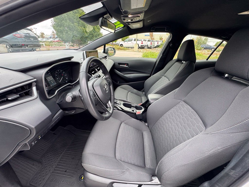 Used 2025 Toyota Corolla SE FWD image 24