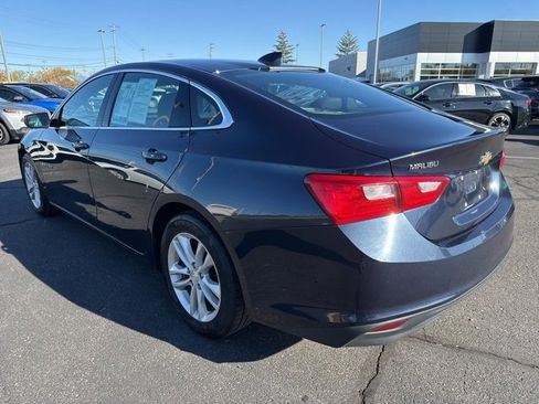 Used 2017 Chevrolet Malibu LT image 5