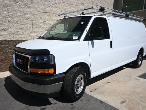Used 2020 GMC Savana 3500 Extended w/ Driver Convenience Package image 2