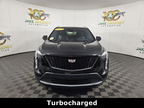 Used 2020 Cadillac XT4 Premium Luxury w/ LPO, Midnight Sport Package FWD image 2