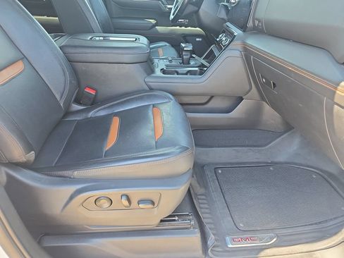 Used 2022 GMC Sierra 1500 AT4 AWD/4WD image 10