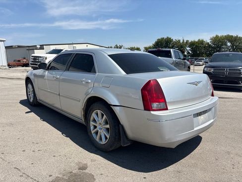 Used 2007 Chrysler 300 Touring L RWD image 15