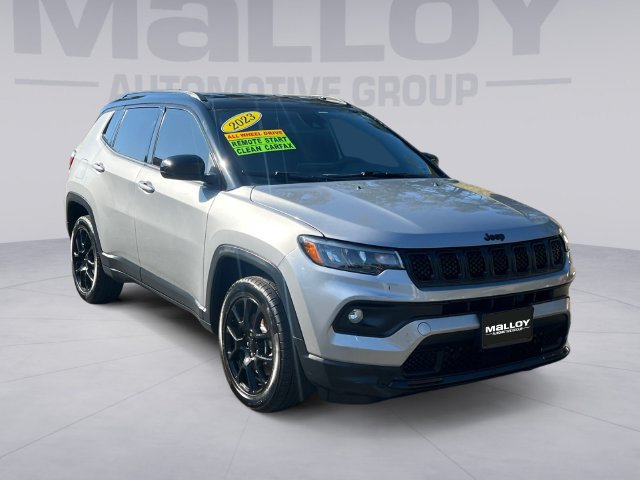 Used 2023 Jeep Compass Latitude w/ Convenience Group AWD/4WD image 7