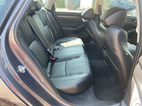Used 2020 Honda Accord Touring image 26