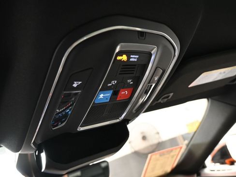 Used 2025 Dodge Charger R/T w/ Sun & Sound Package image 34