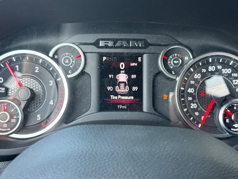 New 2026 RAM 3500 Tradesman AWD/4WD image 23