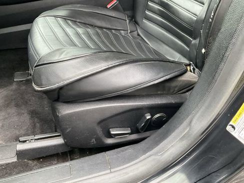 Used 2017 Ford Fusion SE w/ Fusion SE Technology Package FWD image 25