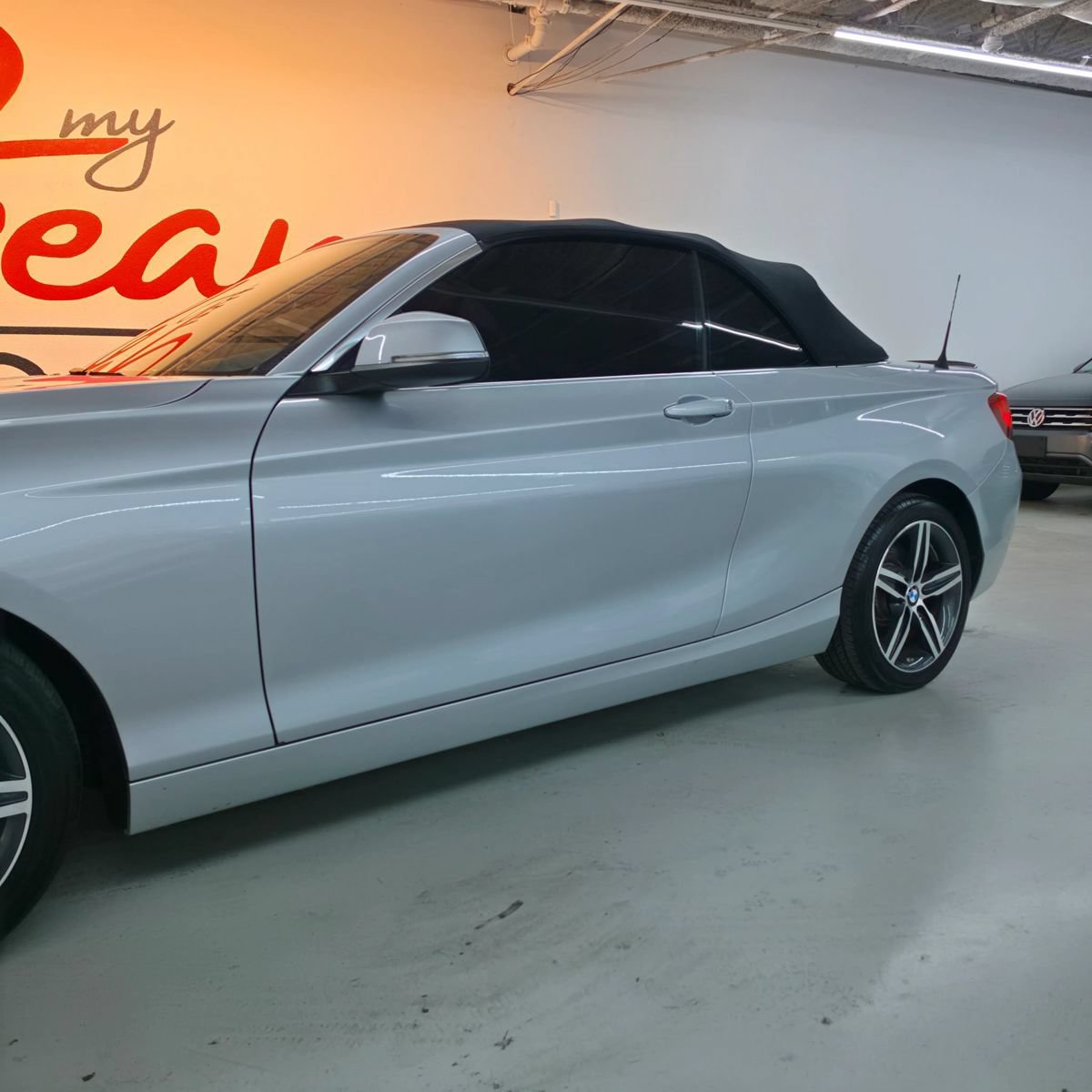 Used 2017 BMW 230i Convertible RWD image 3